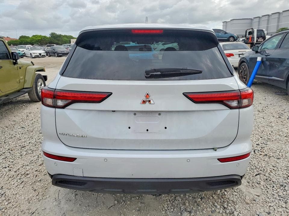 2022 MITSUBISHI OUTLANDER ES 6
