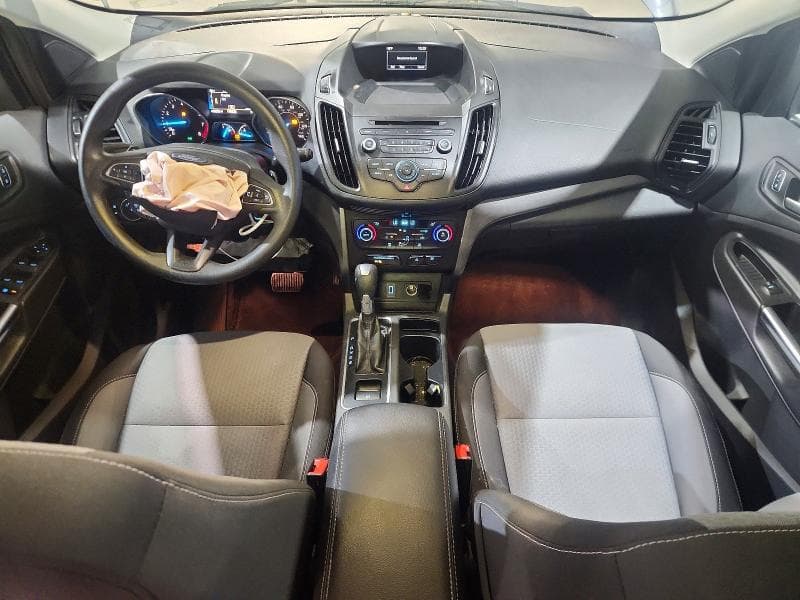2017 FORD ESCAPE SE 8