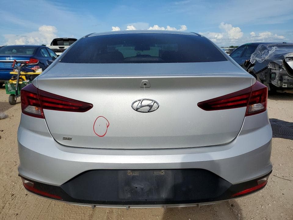 2019 HYUNDAI ELANTRA SE 6