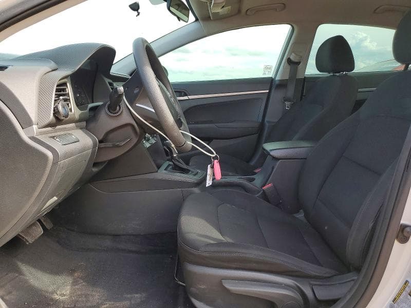 2019 HYUNDAI ELANTRA SE 7