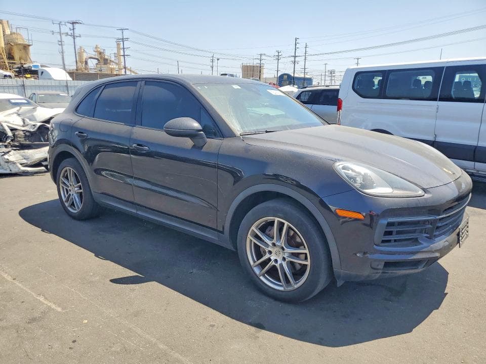 2019 PORSCHE CAYENNE 4