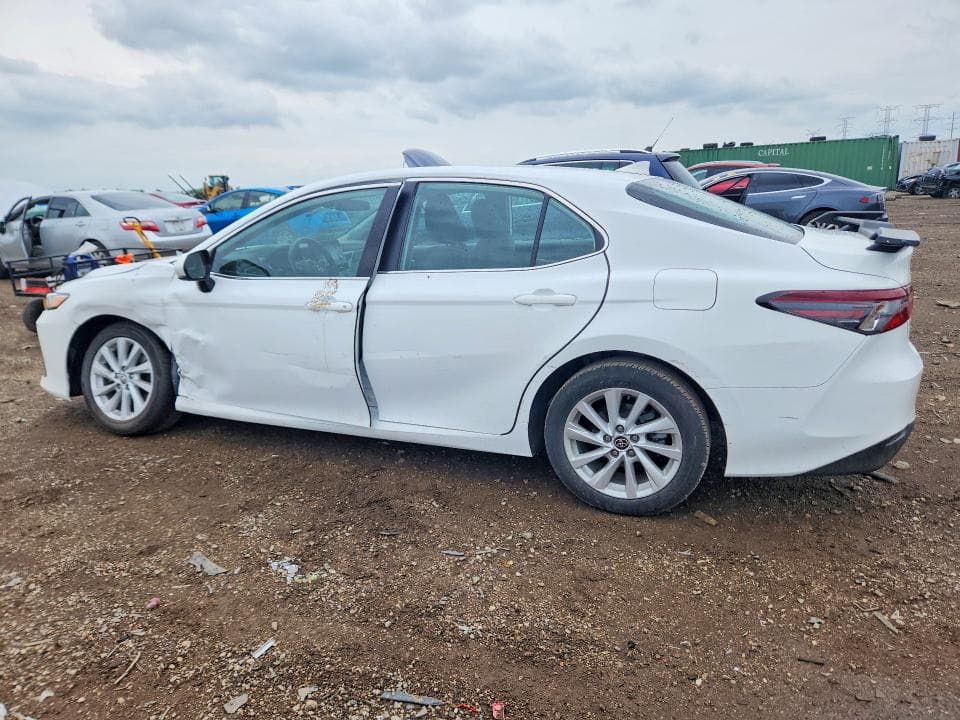 2022 TOYOTA CAMRY LE 2