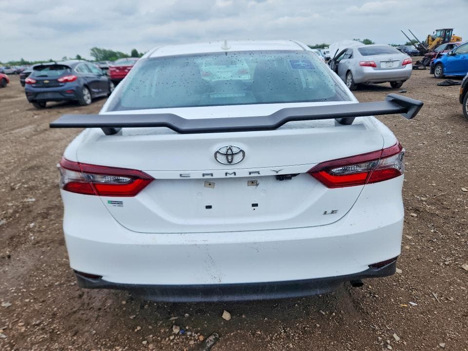 2022 TOYOTA CAMRY LE 6