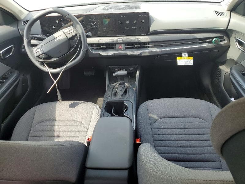 2025 KIA K4 EX 8