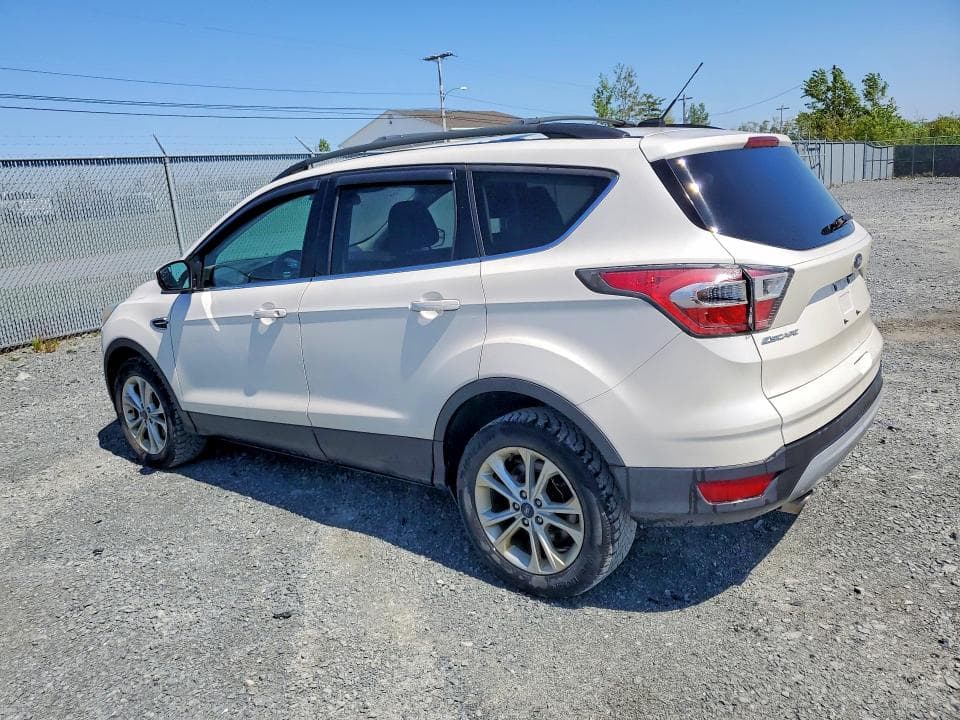 2017 FORD ESCAPE SE SE 3