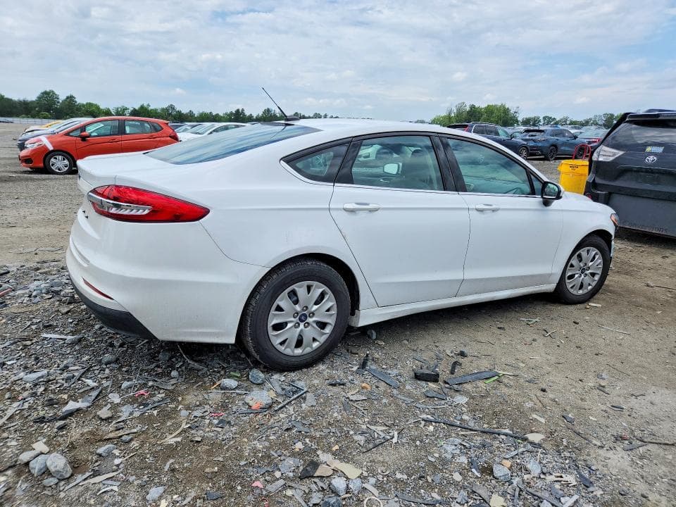 2019 FORD FUSION S 3