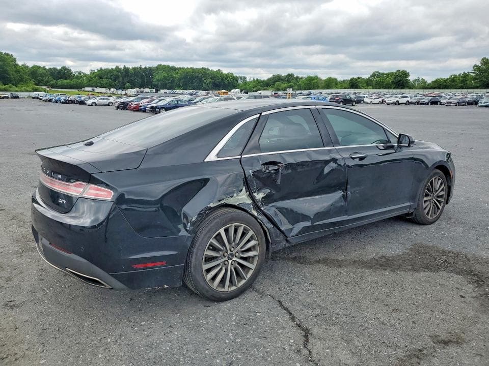 2017 LINCOLN MKZ PREMIERE 3