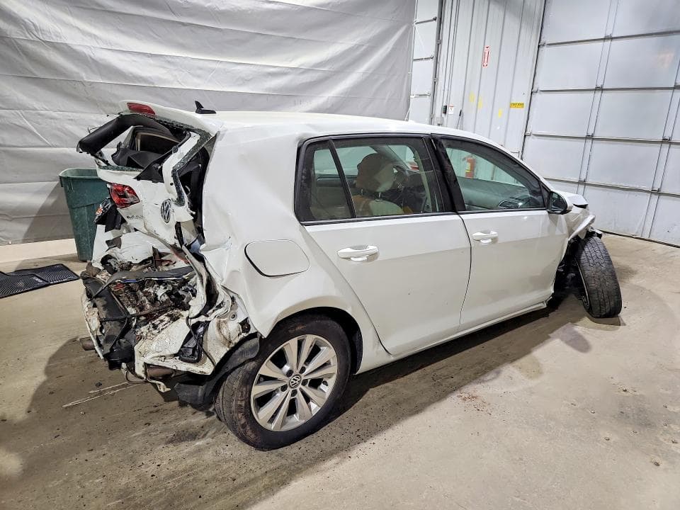 2017 VOLKSWAGEN GOLF S S 3