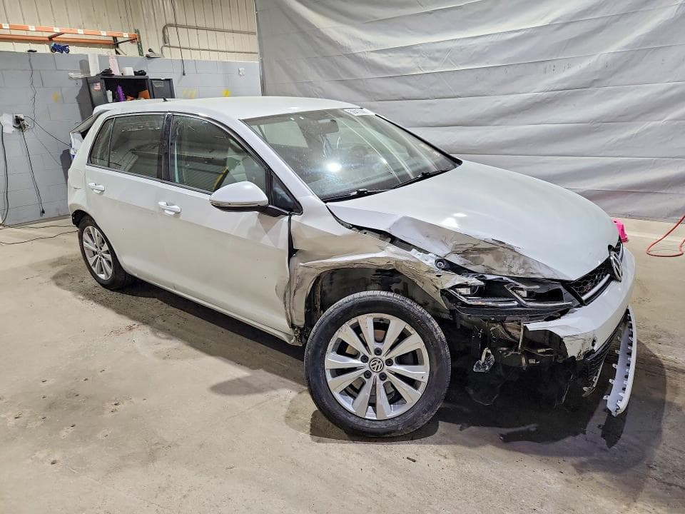 2017 VOLKSWAGEN GOLF S S 4