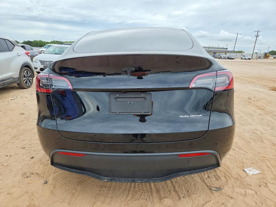 2023 TESLA MODEL Y 6