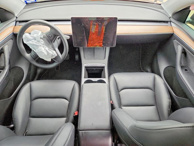 2023 TESLA MODEL Y 8
