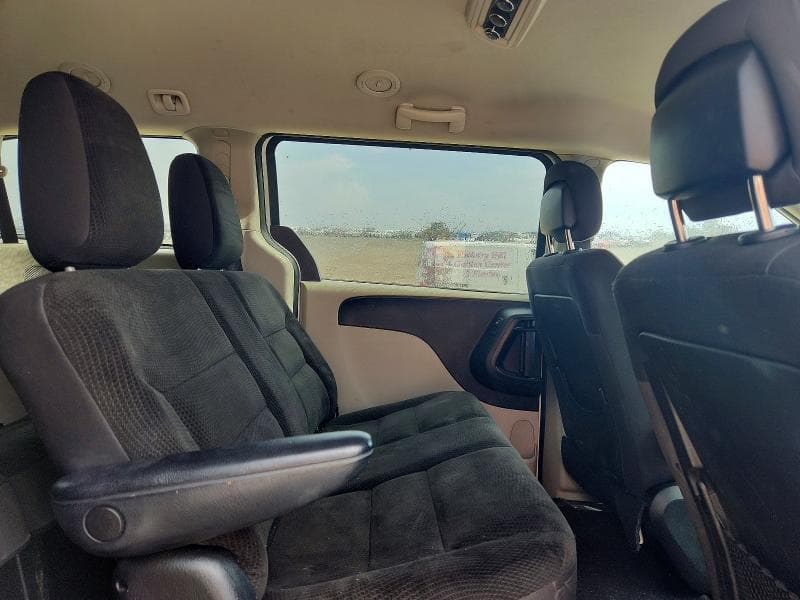 2017 DODGE GRAND CARAVAN SE 11