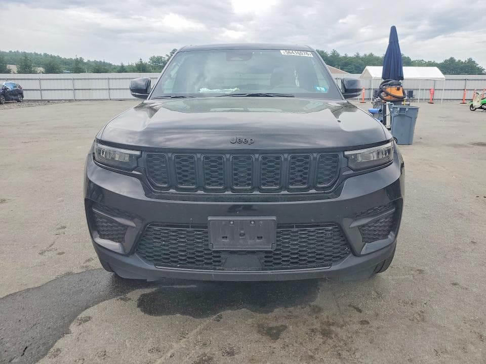 2023 JEEP GRAND CHEROKEE LAREDO 5