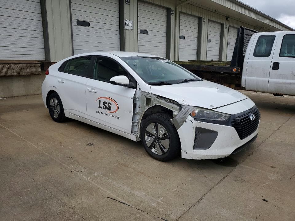 2018 HYUNDAI IONIQ BLUE 4