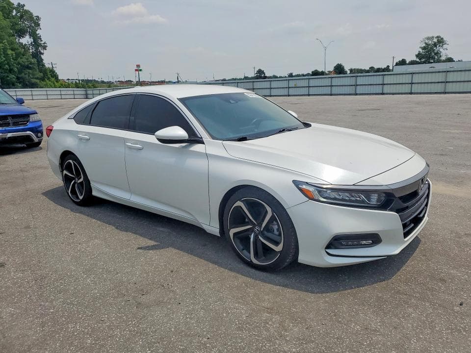 2019 HONDA ACCORD 4