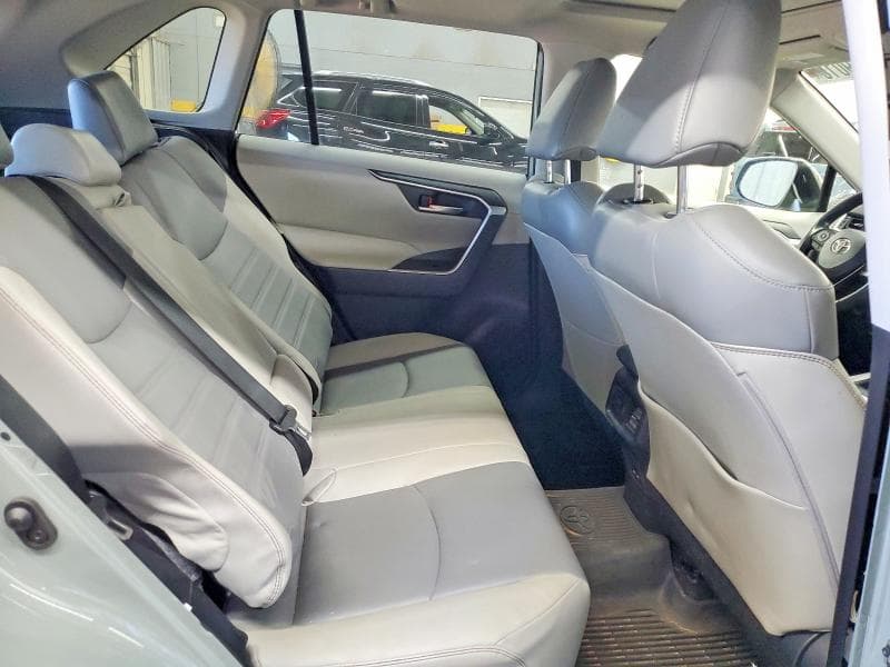 2022 TOYOTA RAV4 XLE PREMIUM XLE PREMIUM 11