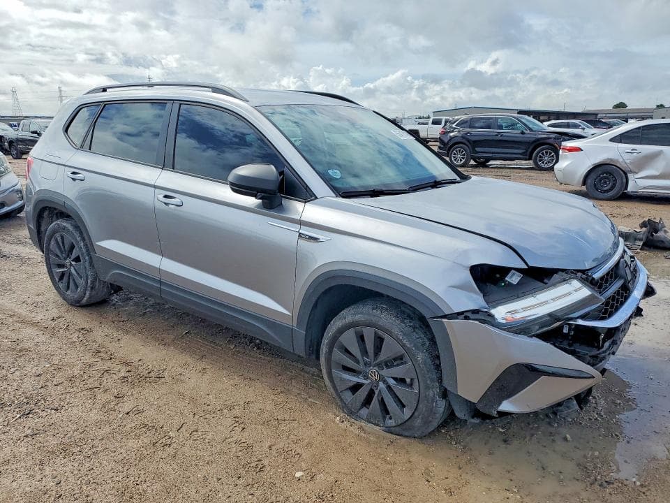 2024 VOLKSWAGEN TAOS S 4