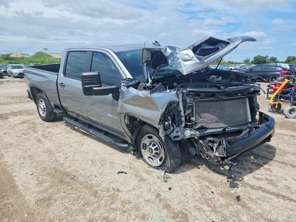 2024 CHEVROLET SILVERADO C2500 HEAVY DUTY 4