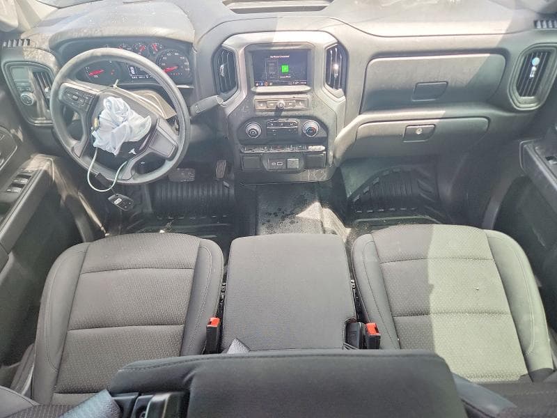 2024 CHEVROLET SILVERADO C2500 HEAVY DUTY 8