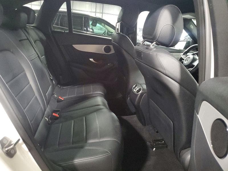 2019 MERCEDES-BENZ GLC 300 300 10