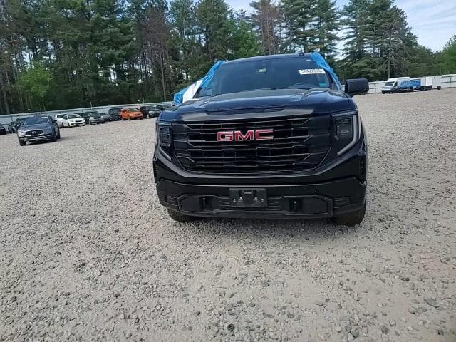 2023 GMC SIERRA K1500 13
