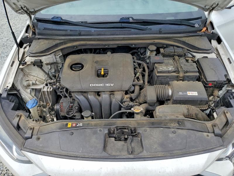 2017 HYUNDAI ELANTRA SE 12