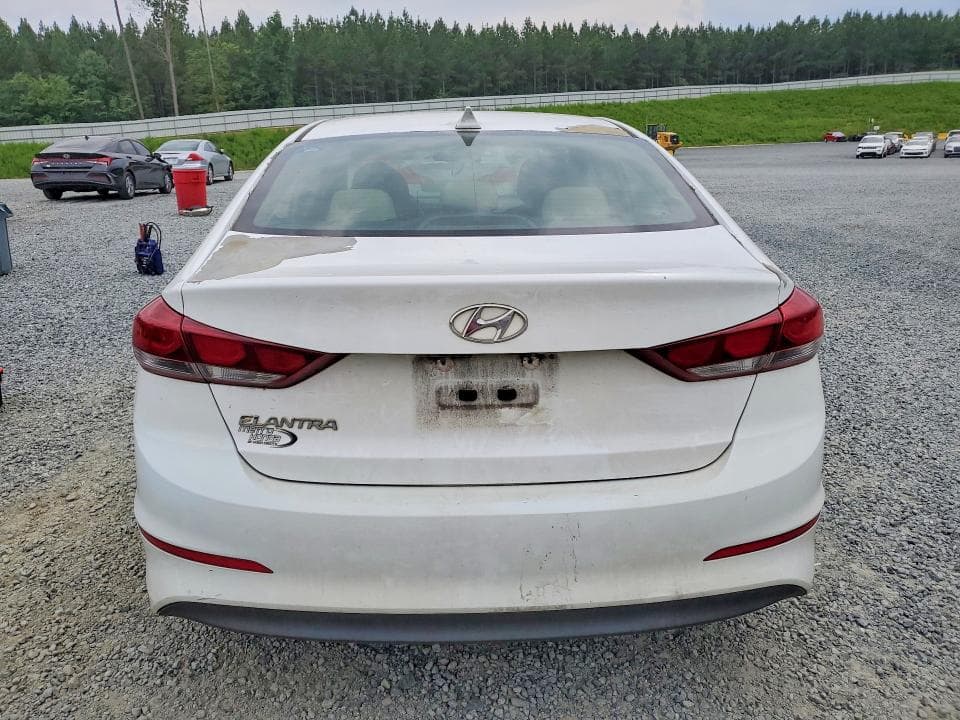 2017 HYUNDAI ELANTRA SE 7