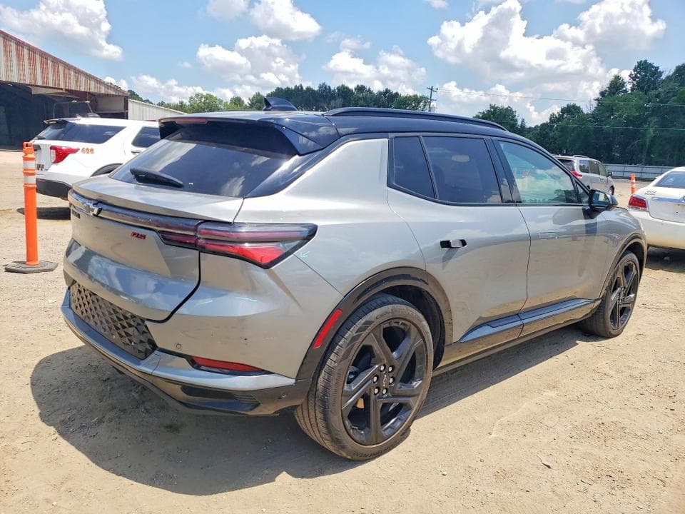 2024 CHEVROLET EQUINOX RS 3