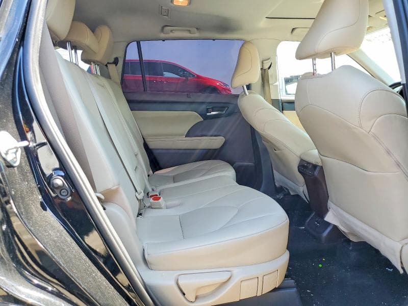 2020 TOYOTA HIGHLANDER XLE XLE 11
