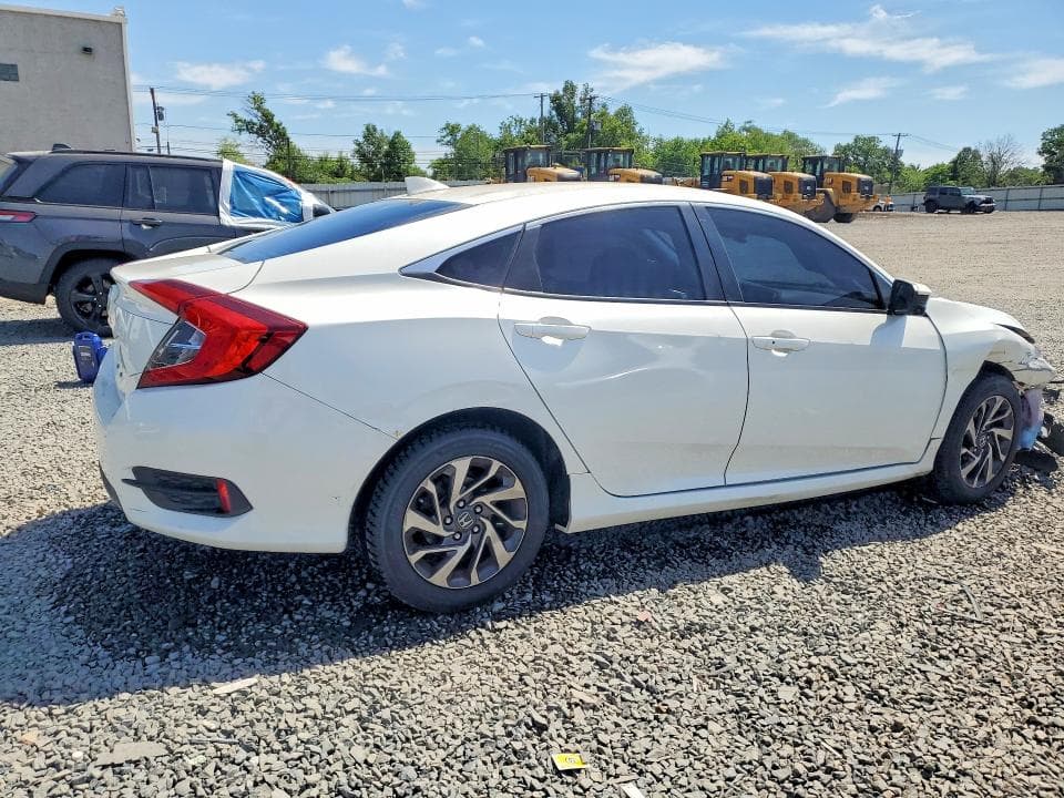 2017 HONDA CIVIC EX 3