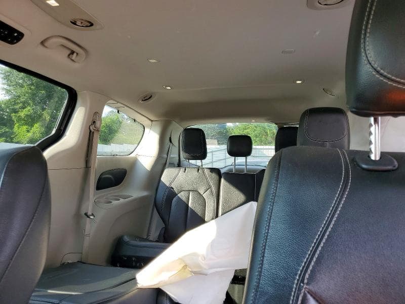 2022 CHRYSLER PACIFICA TOURING L TOURING L 10