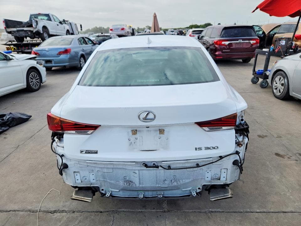 2019 LEXUS IS 300 6