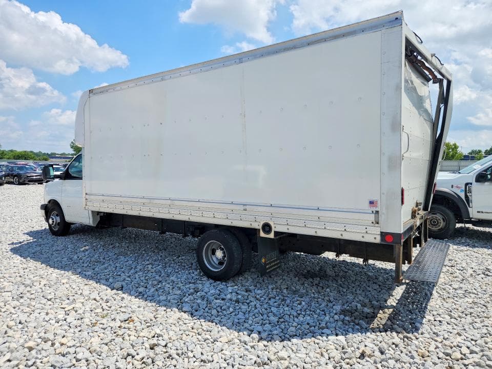 2023 CHEVROLET EXPRESS DELIVERY TRUCK 2