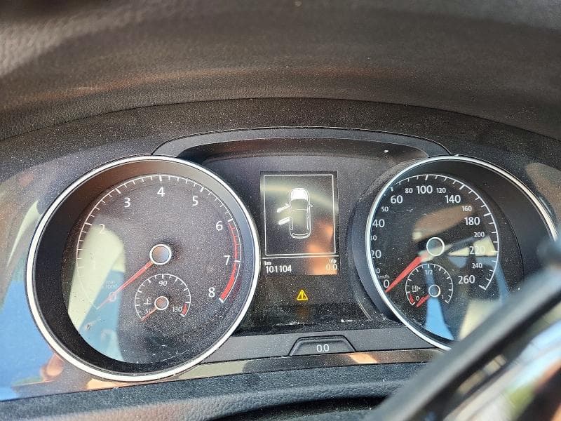 2019 VOLKSWAGEN GOLF S 9