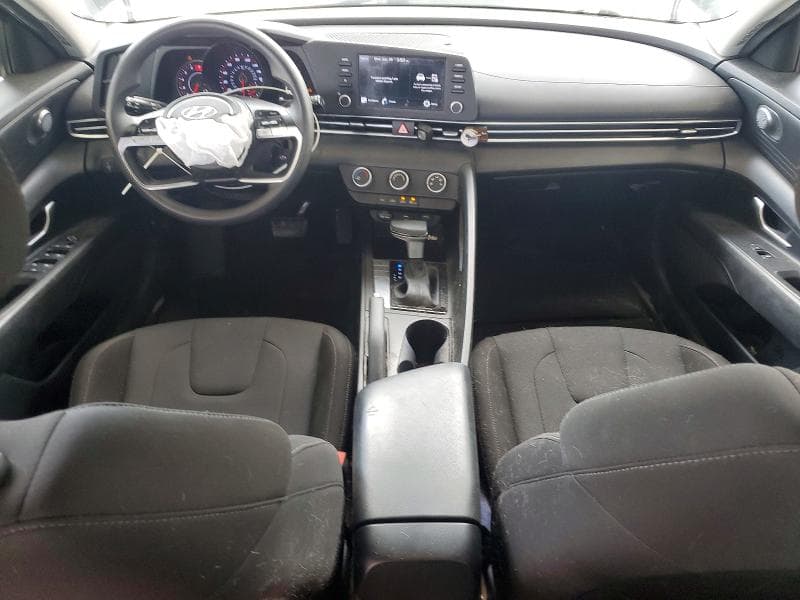 2021 HYUNDAI ELANTRA SE 8