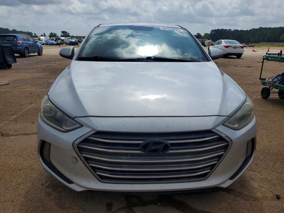 2017 HYUNDAI ELANTRA SE 5