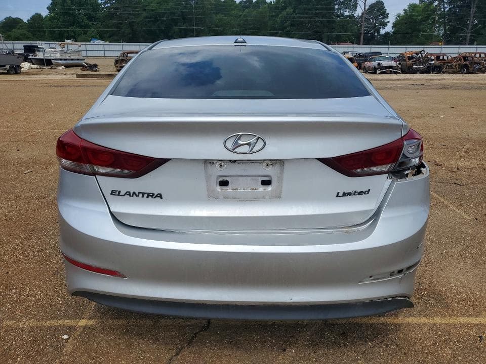 2017 HYUNDAI ELANTRA SE 6