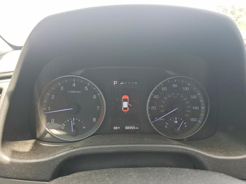 2017 HYUNDAI ELANTRA SE 9