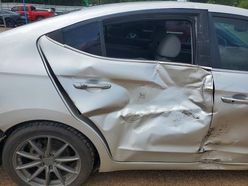2017 HYUNDAI ELANTRA SE 10