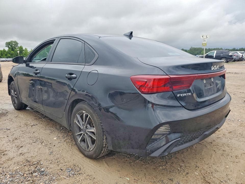 2022 KIA FORTE LXS 2