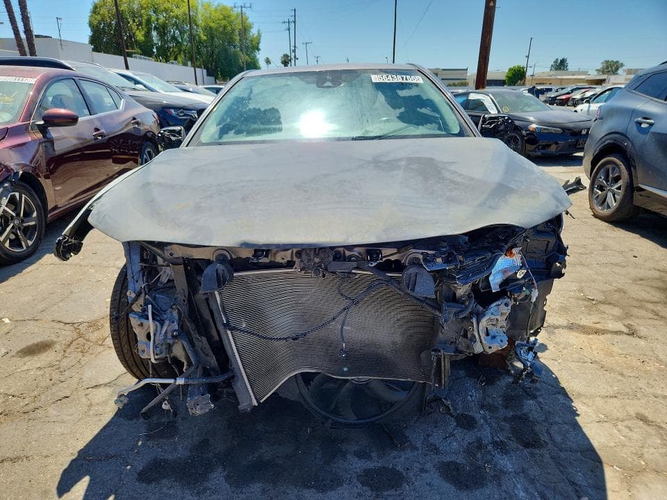 2021 TOYOTA CAMRY SE SE 5