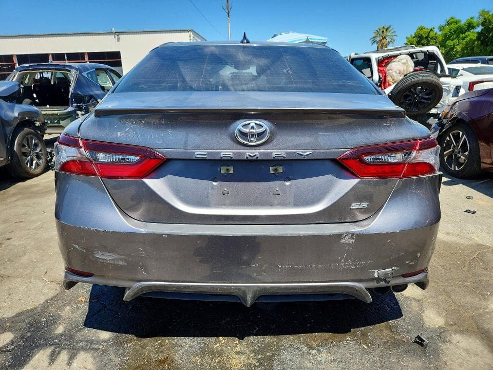 2021 TOYOTA CAMRY SE SE 6