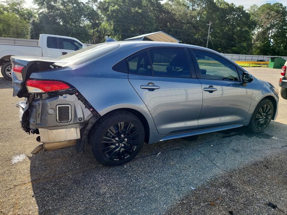 2022 TOYOTA COROLLA LE 3