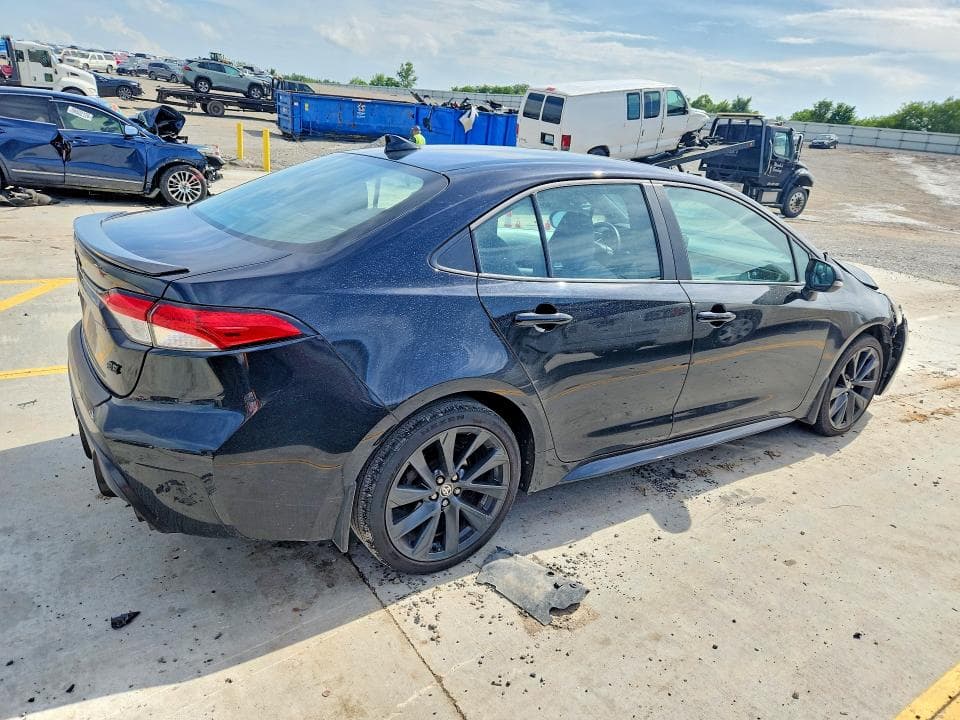 2024 TOYOTA COROLLA SE SE 3