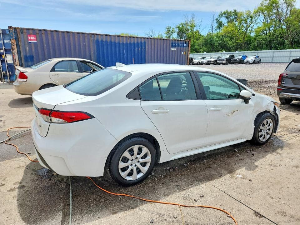 2021 TOYOTA COROLLA LE 3