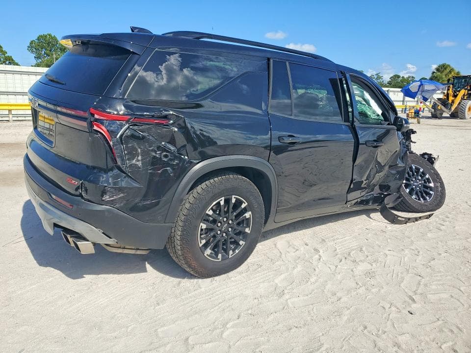 2025 CHEVROLET TRAVERSE Z71 3