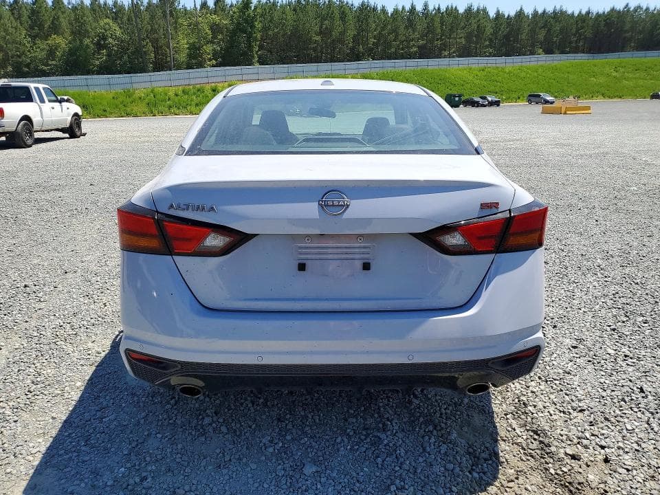 2023 NISSAN ALTIMA SR 6