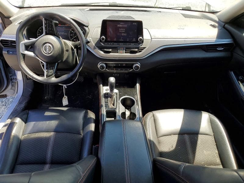 2023 NISSAN ALTIMA SR 8