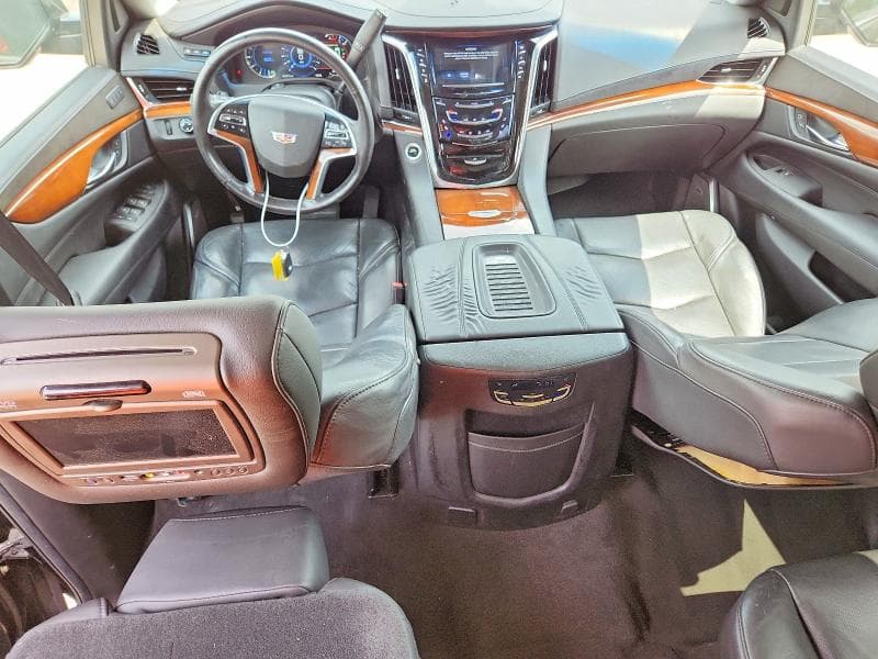 2018 CADILLAC ESCALADE ESV LUXURY 8