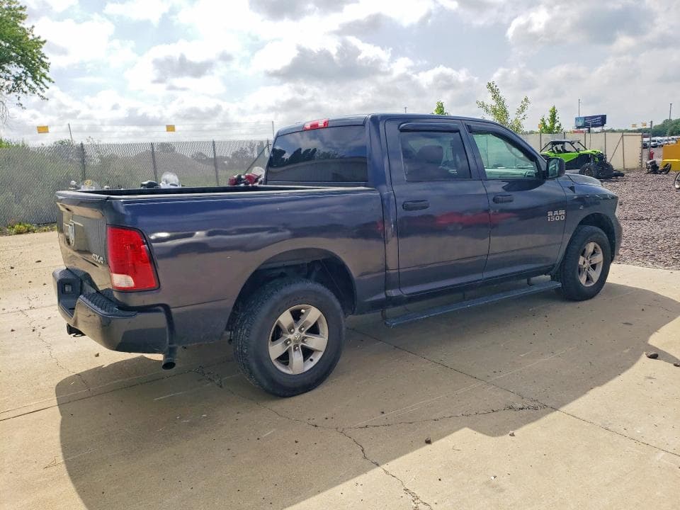 2016 RAM 1500 ST 3